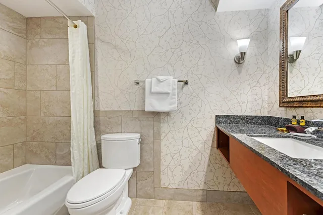 غرفة قياسية بسريرين كوين، Best Western Plus Silver Saddle Inn 8/10