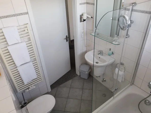 غرفة ثلاثية، AKZENT Hotel Koerner Hof 2/2