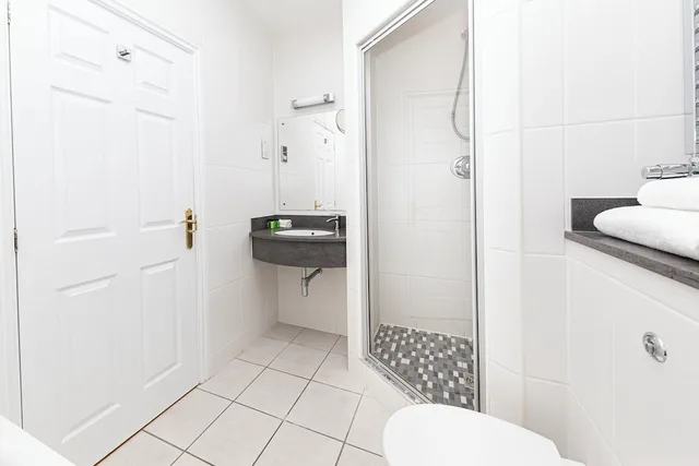 جناح بسرير مزدوج، Lake District Castle Inn 6/7
