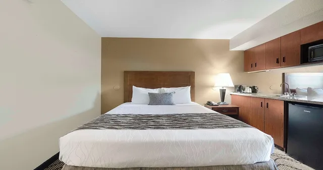 غرفة قياسية بسريرين كوين، Surestay Plus Hotel By Best Western Rocklin 3/8