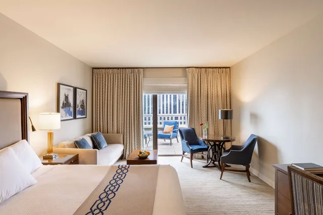 غرفة ديلوكس بسرير كينج بشرفة، Nopsi Hotel New Orleans 2/2