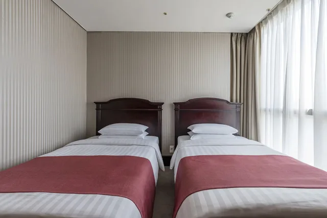 جناح عائلي بسرير كينج وسريرين منفصلين، Haeundae Centum Hotel 8/11