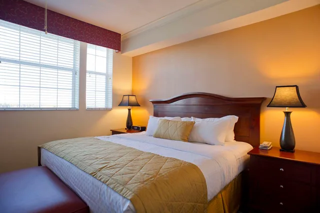 1 Bedroom, Suite, King Bed, Sofa, Hilton Vacation Club Grand Beach Orlando 1/3