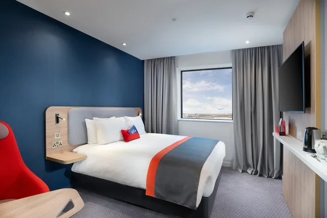 غرفة قياسية بسرير فردي، HOLIDAY INN EXPRESS LONDON HEATHROW T4 4/8