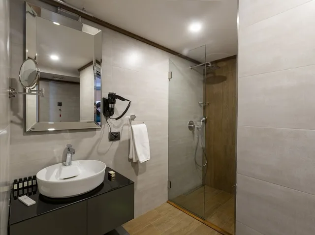 غرفة سوبيريور بإطلالة على البحيرة، Cabir Deluxe Hotel Sapanca 8/8