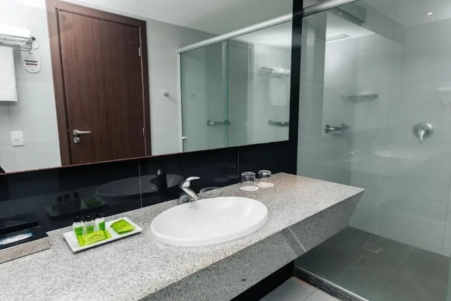 غرفة بسرير مزدوج أو سريرين منفصلين بإطلالة على البحر، Gran Mareiro Hotel 9/10