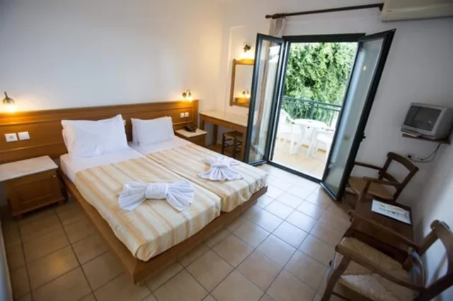غرفة بسرير مزدوج أو سريرين منفصلين، Anastasia Hotel by GHH 1/9