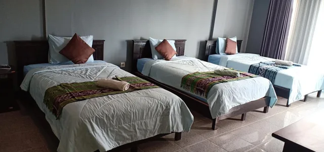 غرفة ثلاثية بإطلالة على البحر، Ridho Malik Hotel 4/10