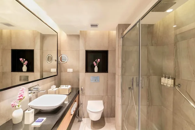 Superior, Twin Beds, Vivanta Kochi Aluva 5/6