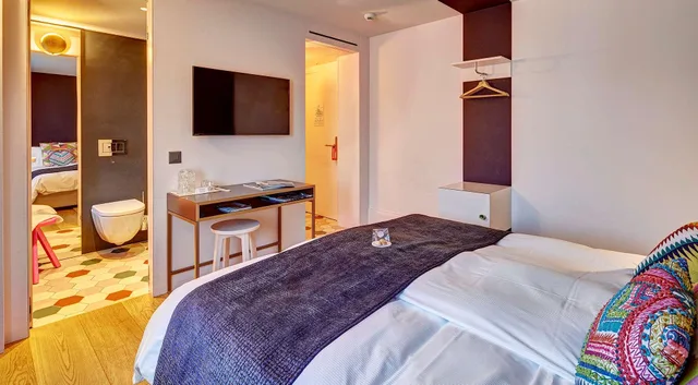 غرفة قياسية بسرير مزدوج أو سريرين منفصلين، Hotel Restaurant Anker Luzern 2/3