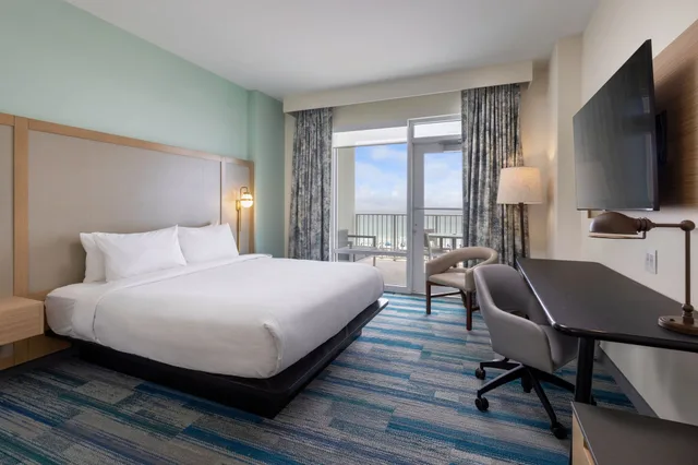 Room, King Bed, Beach Front, Balcony، Fairfield Inn & Suites by Marriott Pensacola Beach 4/6