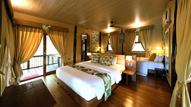 Treehouse Villa، CLUB SERENA RESORT 1/1