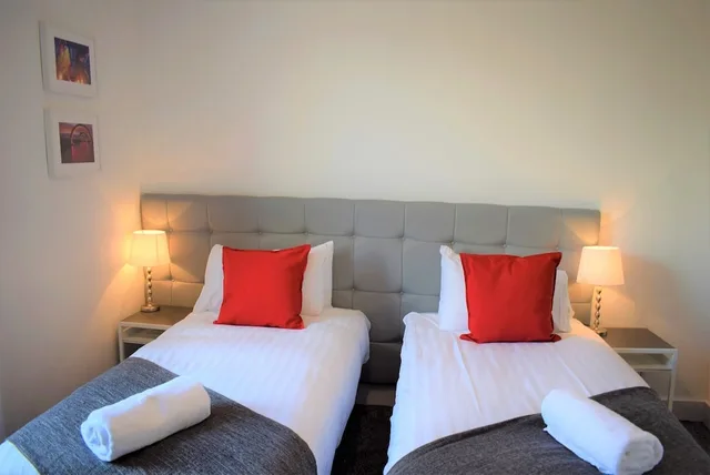 Deluxe, Studio, Double or Twin Bed, Kelpies Serviced Apartments 5/8