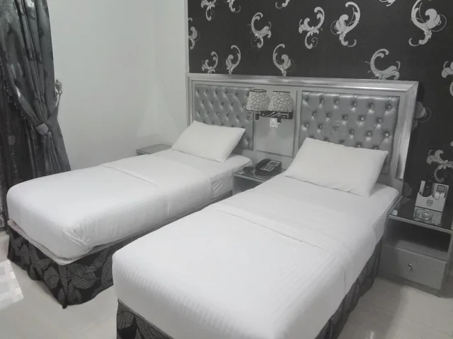 غرفة قياسية بسرير مزدوج وسرير فردي، White Fort Hotel 1/2