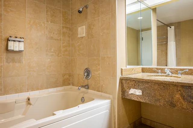 غرفة كلاسيكية بسرير مزدوج، Horseshoe Bossier City - A Caesars Rewards Destination 4/4
