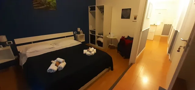 Blue, Queen Bed، Trasteveredreamsuites 8/10