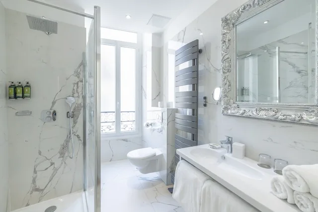 Prestige, Triple, 3 Beds, Hotel La Villa Nice Promenade 8/8