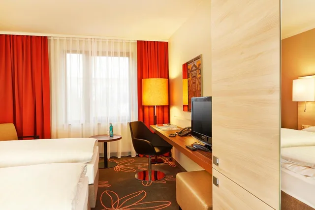 غرفة بسرير كينج، H+ HOTEL HANNOVER 6/6