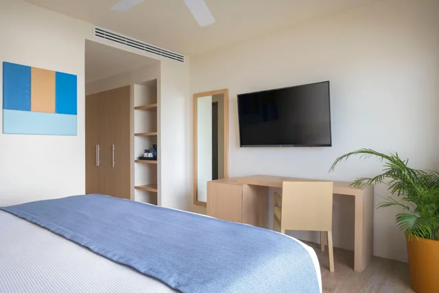 غرفة تنفيذية بإطلالة على البحيرة، Hotel NYX Cancun 2/6