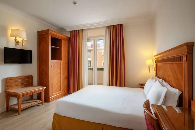 غرفة قياسية بسريرين منفصلين وسرير كوين، Best Western Hotel Viterbo 2/3