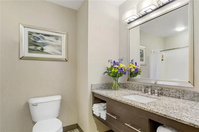 غرفة بسريرين كوين، Best Western Plus River Escape Inn & Suites 3/3