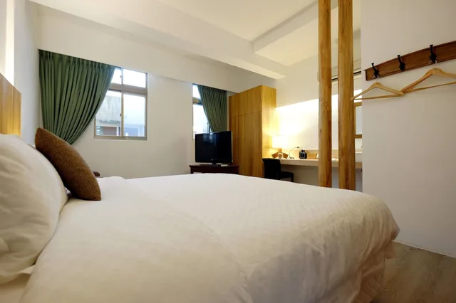 غرفة ديلوكس بسرير كوين بغرفتي نوم، Shire Homestay 3/8