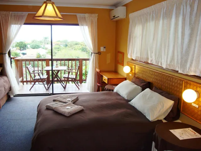 Flintstones Guest House Durban، ديربان 20/52
