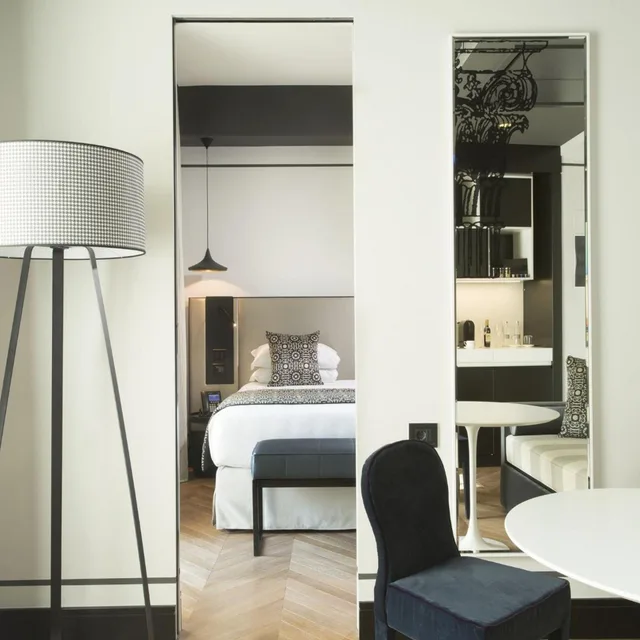 جناح بسرير كينج بشرفة، Corso 281 Luxury Suites 2/5