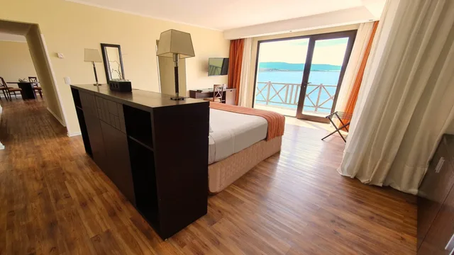 Presidential Suite, Xelena Hotel and Suites 4/9