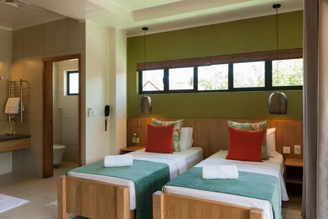 غرفة سوبيريور بسرير كينج بإطلالة على البحر، Le Repaire Boutique Hotels And Restaurant 1/3