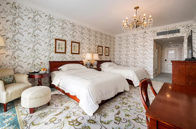 غرفة بريميير بسريرين مزدوجين، Shanghai Hongqiao State Guest House 1/1