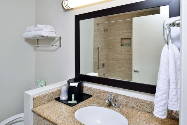 غرفة بسرير كوين، Best Western Kettleman City Inn & Suites 5/5