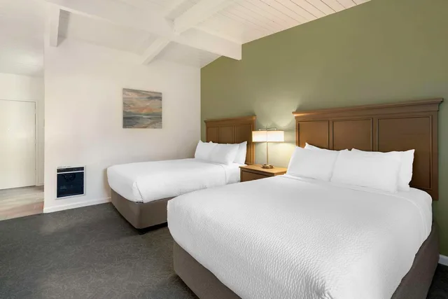 غرفة بسريرين كوين، Best Western Plus Santa Barbara 3/3