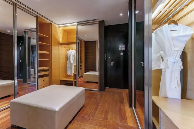 بنتهاوس بسرير كينج مع دخول صالة النادي، Hilton Kuala Lumpur 5/10