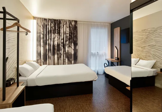 Quadruple room, B&B Hotel Le Port Marly Saint Germain en Laye 3/6