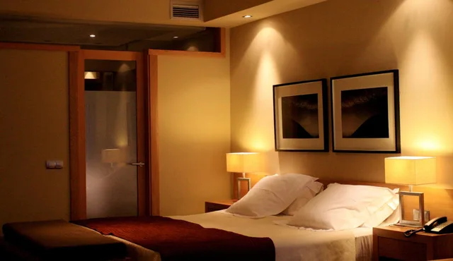 Room, Twin Beds, Side Sea View، Playa Calera Suite 2/6