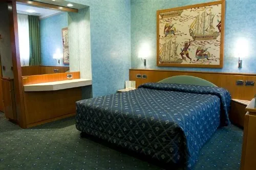 غرفة مفردة، Brunelleschi Hotel Milan 2/11