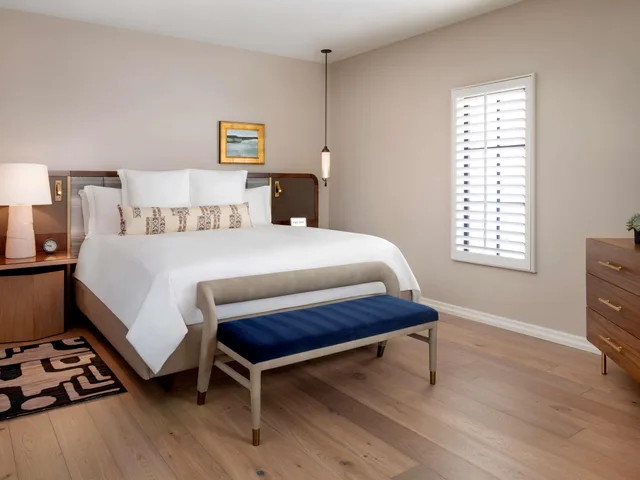 Private, 1 Bedroom, Suite, King Bed, Balcony or Patio, Fairmont Scottsdale Princess 1/6