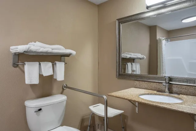 غرفة قياسية بسريرين مزدوجين لذوي الإعاقة، SureStay Hotel by Best Western Summersville 10/10