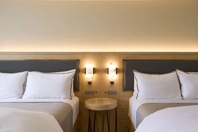 غرفة ديلوكس بسريرين كوين لذوي الإعاقة، The Westin Los Angeles Airport 3/5