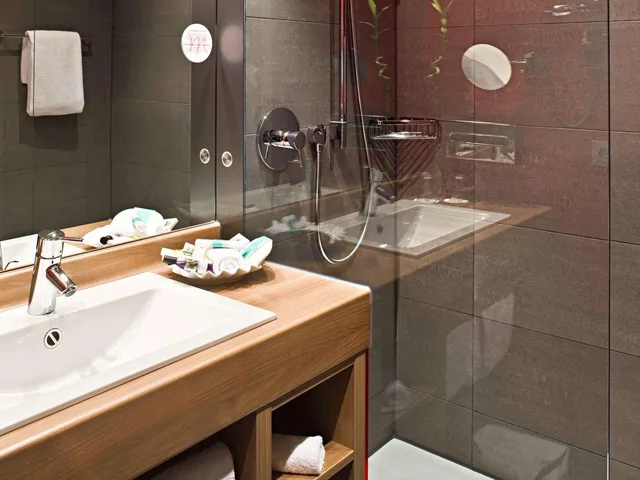 Superior, Single Bed, Mercure Hotel Stuttgart Airport Messe 8/10
