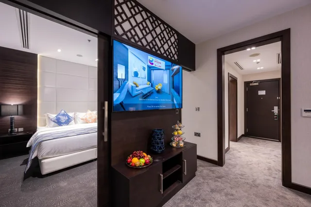 Diplomat, Suite, King Bed, Ramada Encore Hotel by Wyndham Doha 9/10