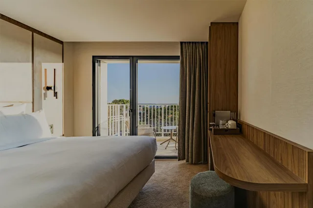 Standard, Double Bed, Pinewood View، Hotel Le Christina 2/4