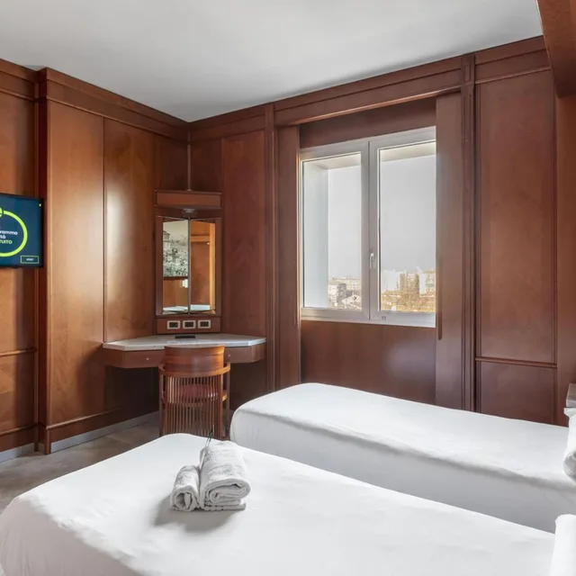 غرفة بسريرين منفصلين، B&B Hotel Modena 1/9