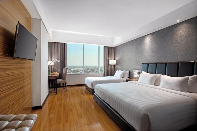 Superior, The Alana Hotel And Convention Center - Solo 1/2