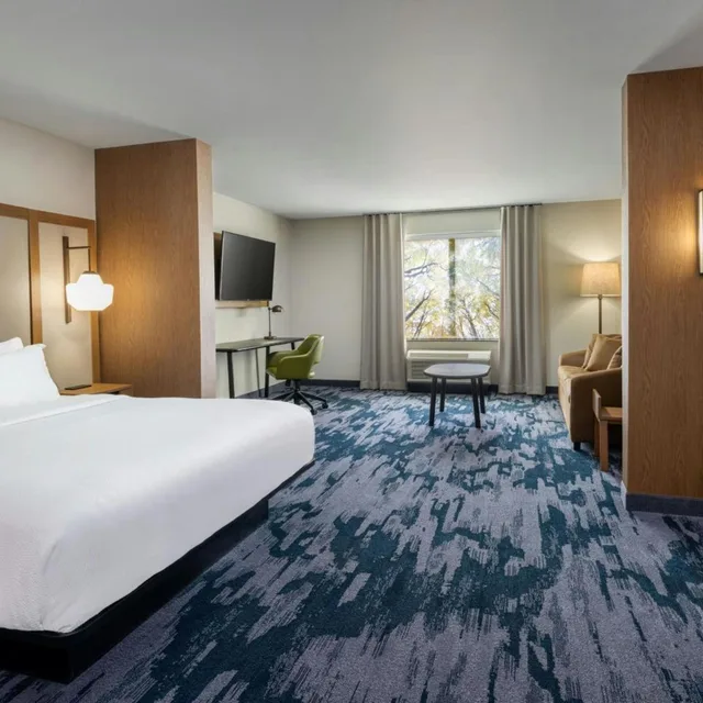 Executive, Suite, King Bed, Sofa, Fairfield Inn & Suites by Marriott Louisville Shepherdsville 4/4