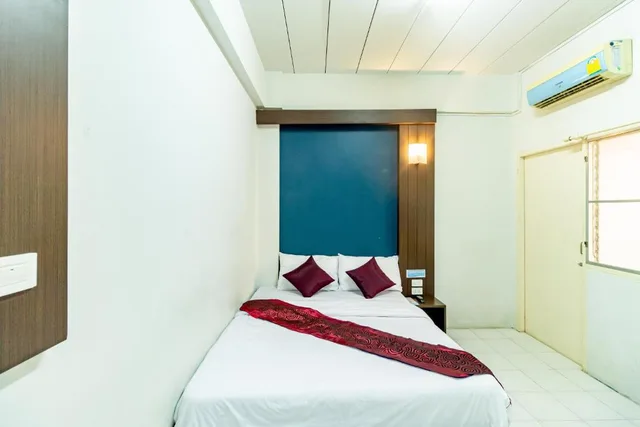 غرفة قياسية بسرير كوين، Riski residence Bangkok-noi 2/3