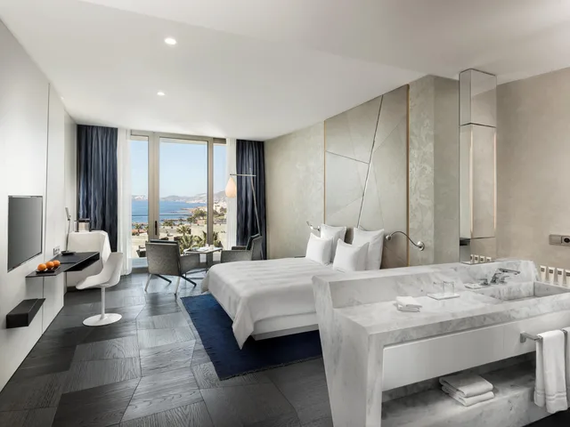 غرفة بسرير كينج بإطلالة على البحر، Swissotel Resort Bodrum Beach 3/5