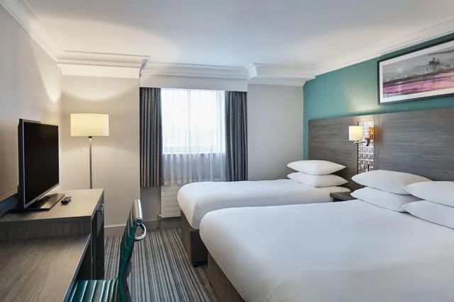 غرفة قياسية ثلاثية بسرير مزدوج وسرير فردي، Leonardo Hotel Middlesbrough 1/2