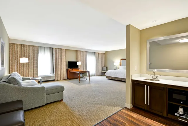 استوديو بسرير كينج مع أريكة لذوي الإعاقة، Hampton Inn And Suites Charleston Airport 3/6